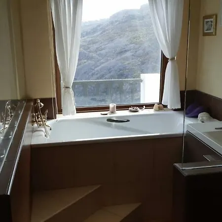 Roque Seaview House Dom wakacyjny La Laguna (Tenerife)